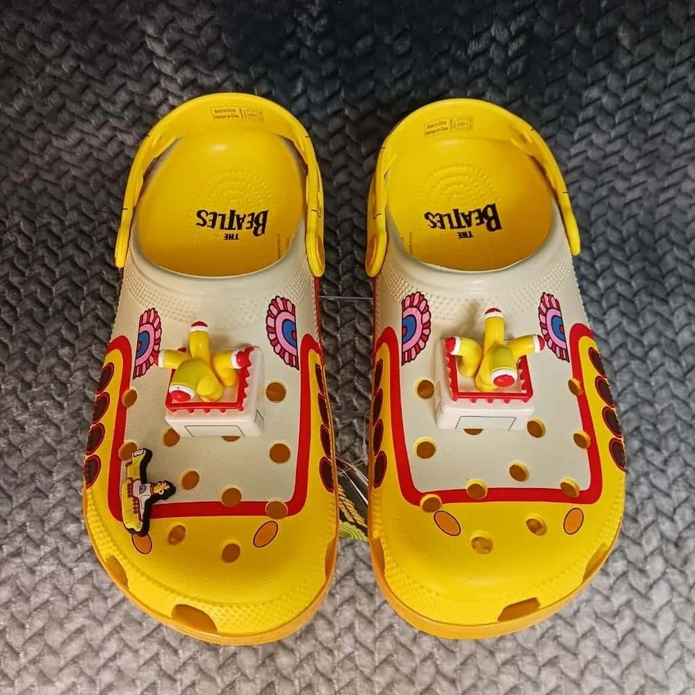 Crocs The Beatles Edition Yellow Submarine Classic Men's Clog Size 9 Women's 11